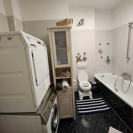 One Private Room Available In A Two Room Apartment In Tegel, Berlin Exterior foto